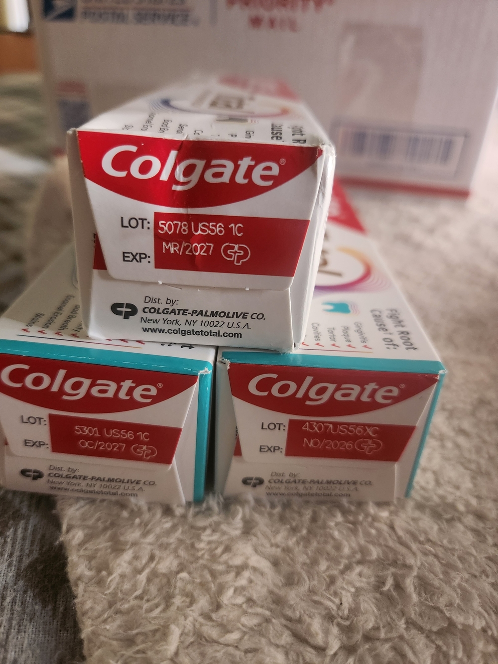 Colgate Total Active Prevention Toothpaste - Picture 2 of 2